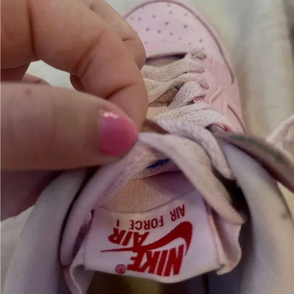 Women’s air force 1 fontanka ‘valentines day’ size 9 all pink nike sneakers - Picture 4 of 4